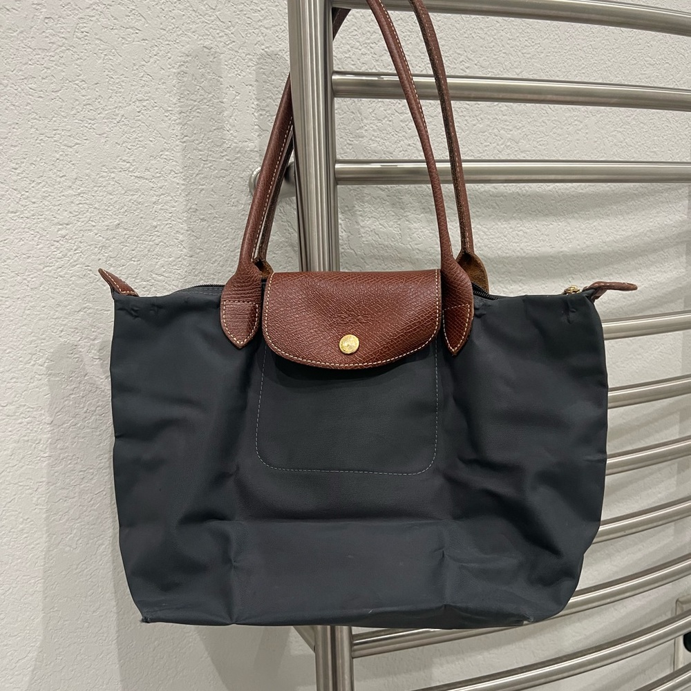 Longchamp Le Pliage Medium Long Handle Gray
